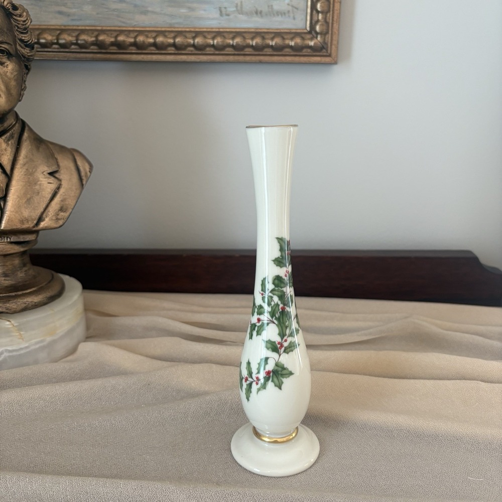 Lenox Holiday Bud Vase 7-1/2" Holly Berry Motif Christmas Gold Trim Made in USA